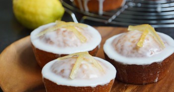 Cake au citron intense : recette et vidéo Cake au citron intense par Hervé Cuisine